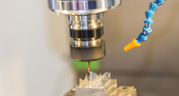 What is the Difference Between Plastic and Metal CNC Machining Manufacturing?